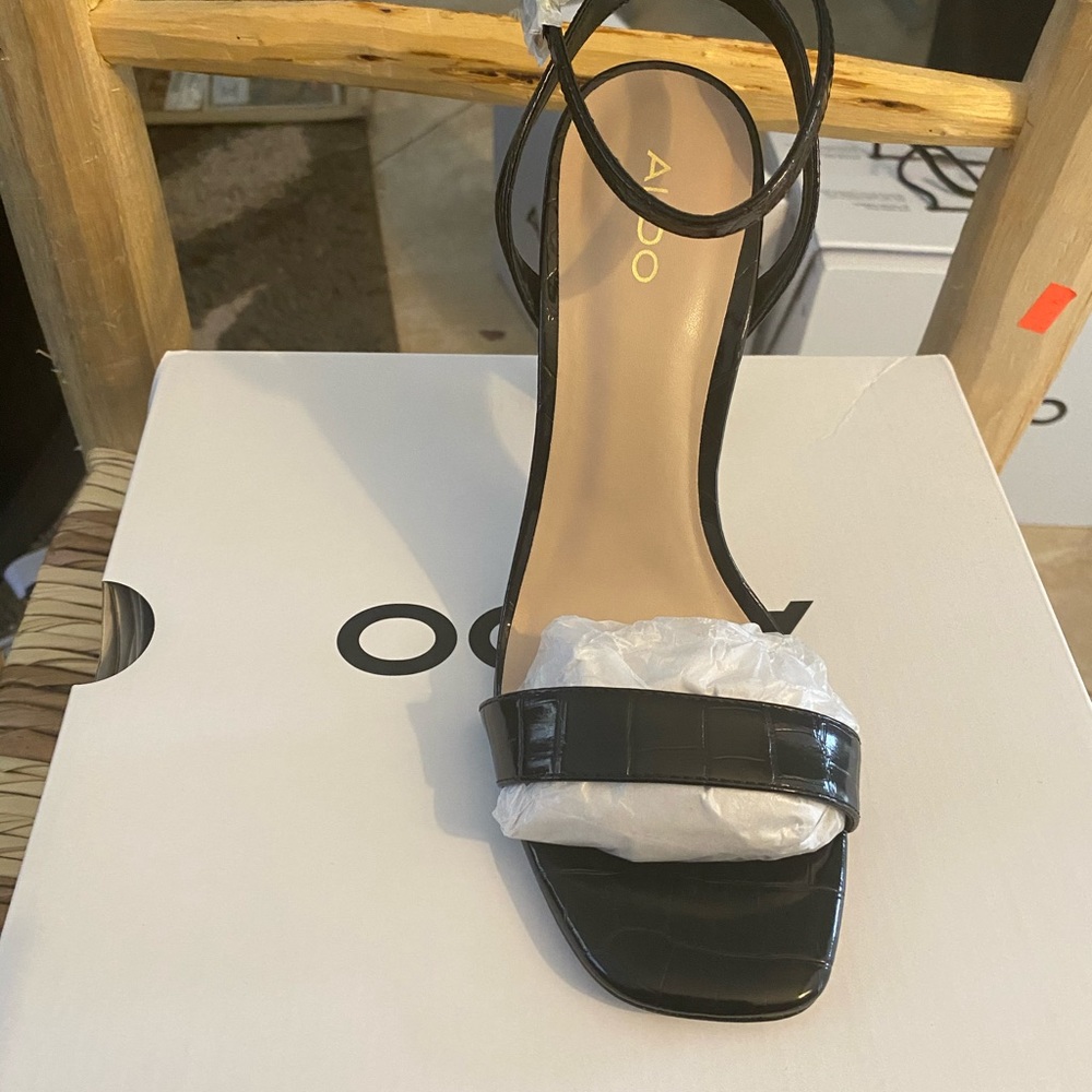 Shoes - Picture 2 of 3